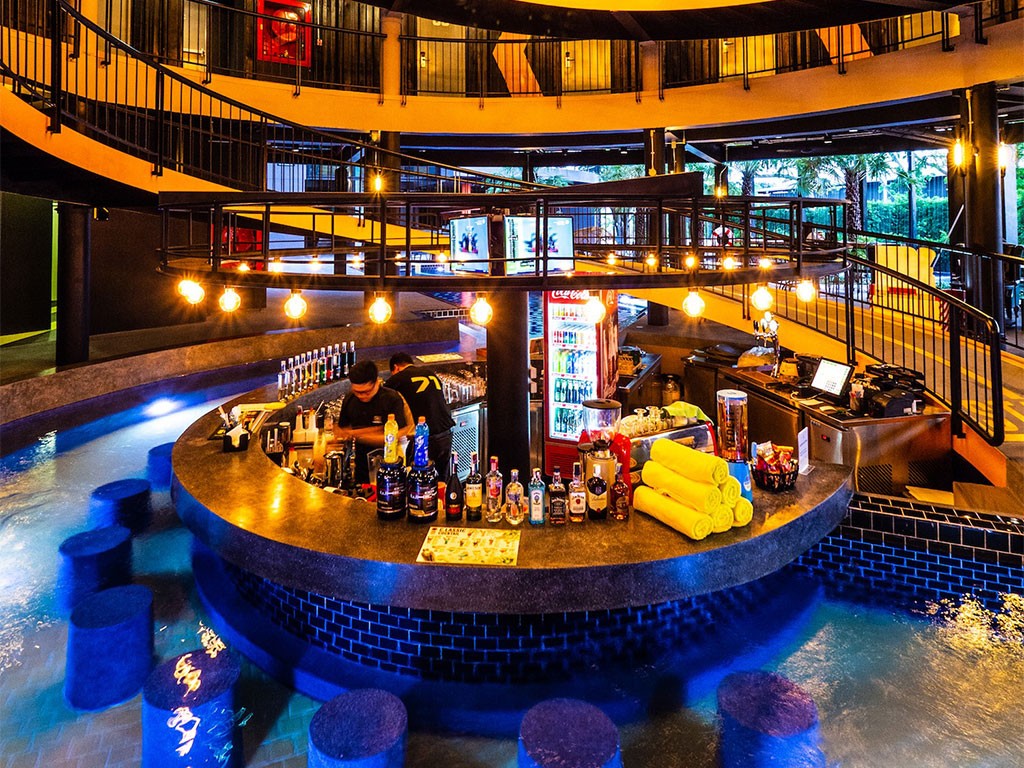 ไฮฟ์เทล