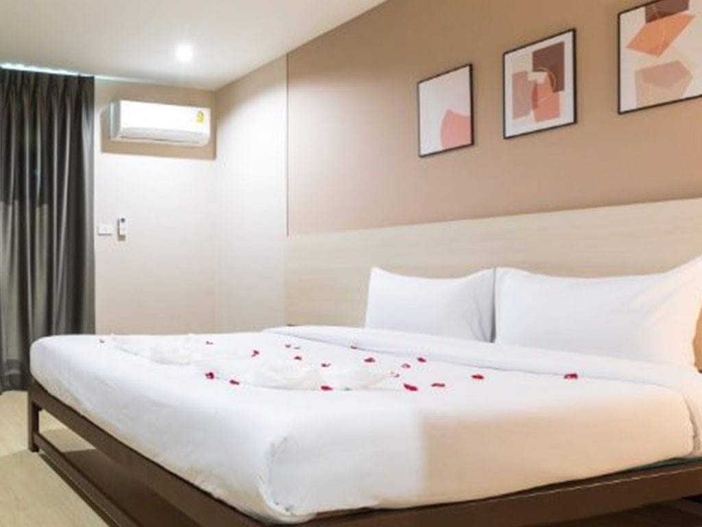 เดอะ ควีน พาเลซ ติวานนท์ 40