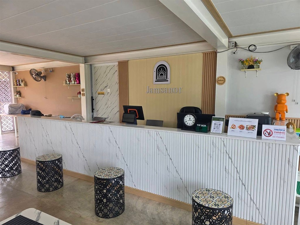 จามสะนอร์ ริเวอร์ รีสอร์ท