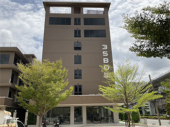 35 โบว์ โฮเทล