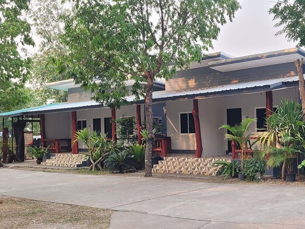 พันแสน รีสอร์ท