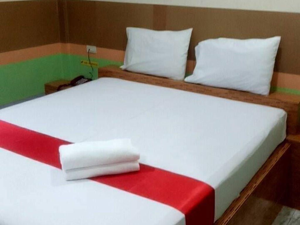 เฟื่องฟ้า รีสอร์ต ชะอวด