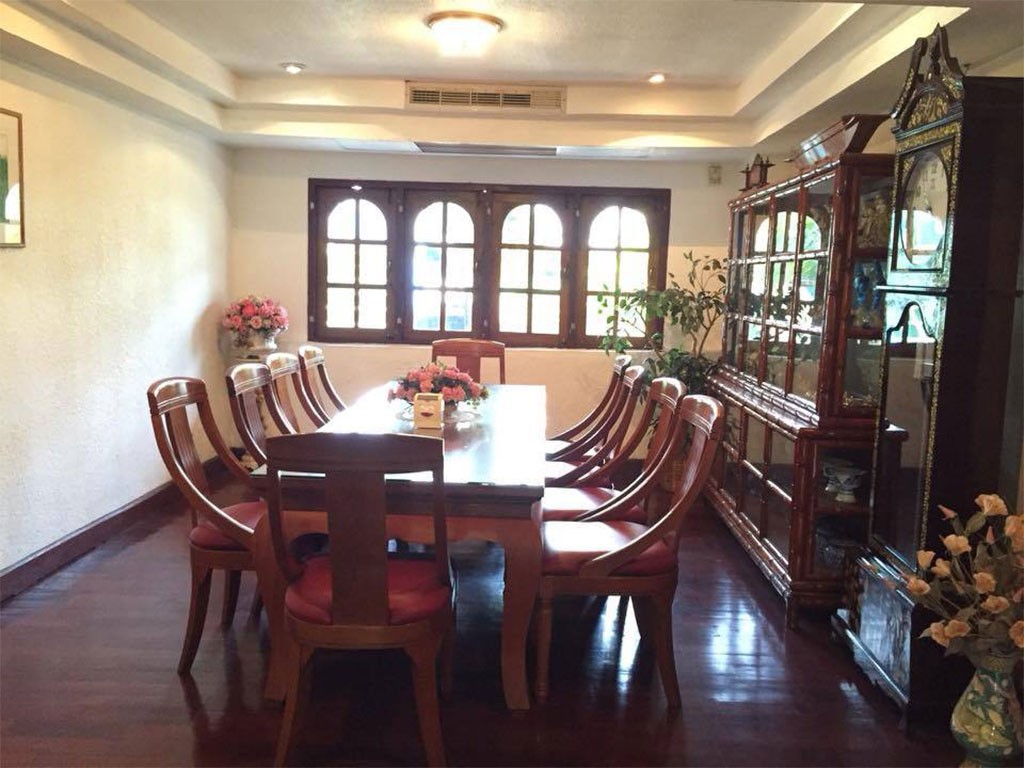 สุขสวัสดิ์ 19