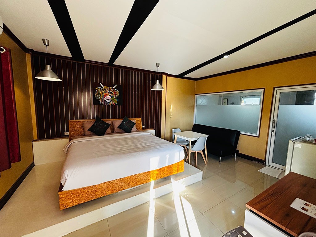 ชาญเมือง รีสอร์ท