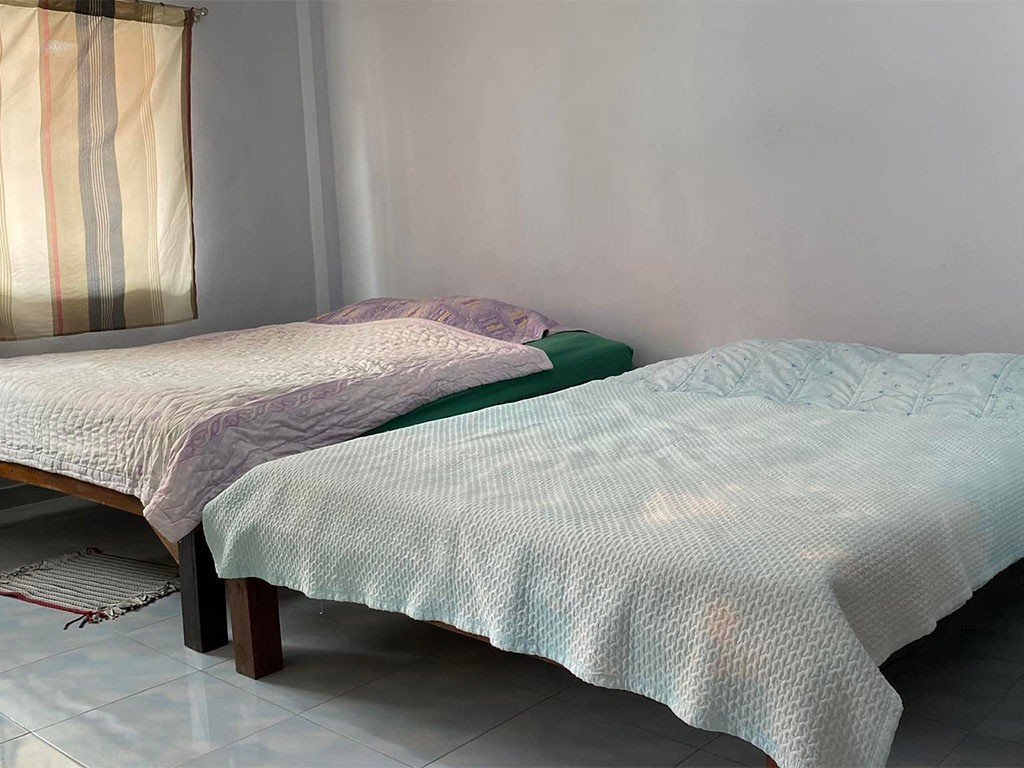 บ้านชมจันทร์