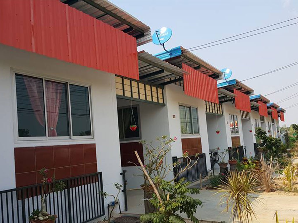 บ้านชมจันทร์