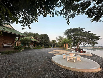 ริเวอร์ กรีน รีสอร์ท