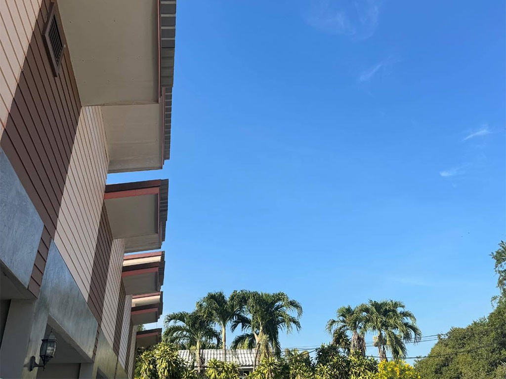 เมอร์รี่ รีสอร์ท