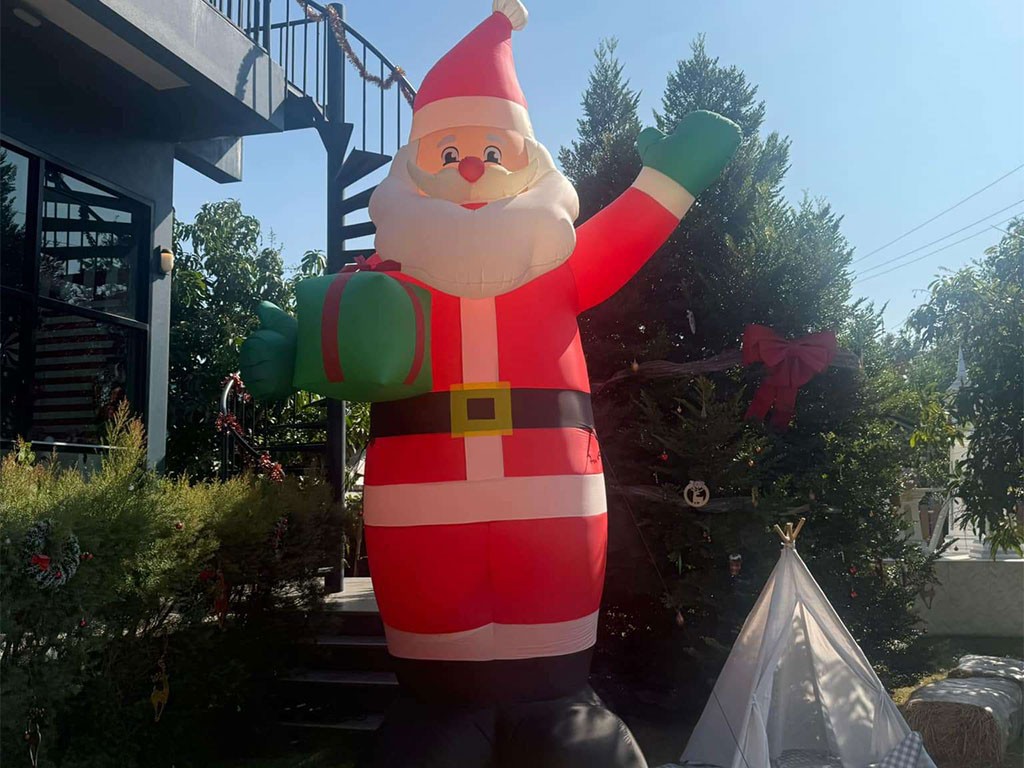 เมอร์รี่ รีสอร์ท