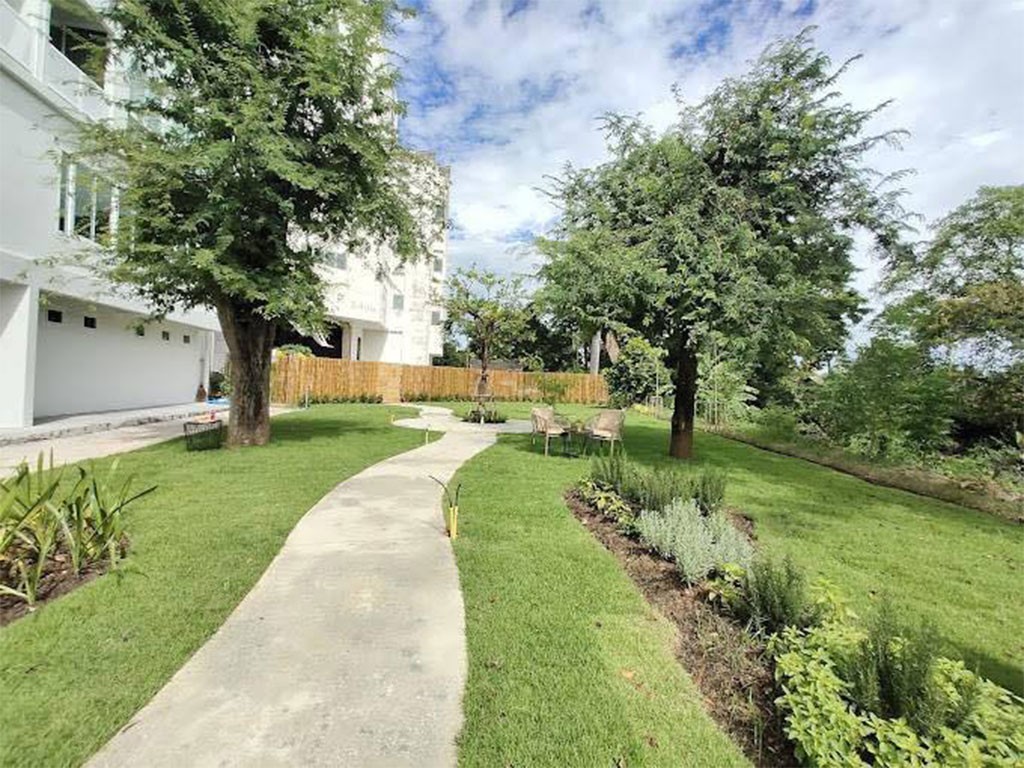 บลอสซั่ม เพชรบูรณ์