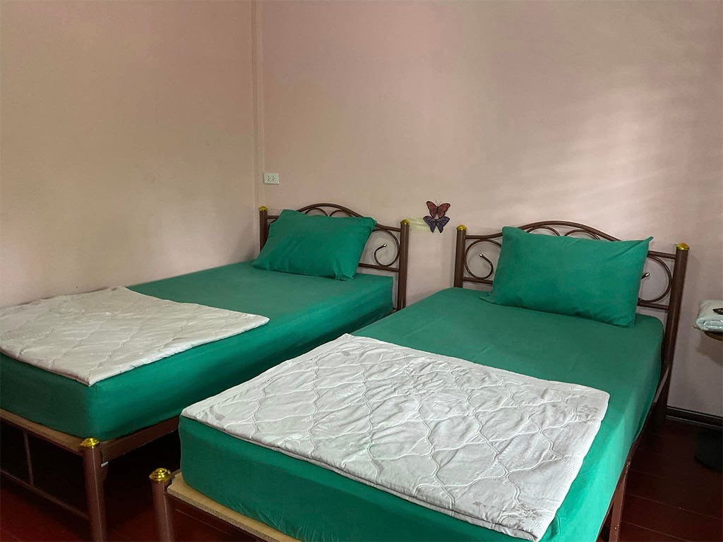 บ้านสวน โฮมสเตย์ อัมพวา