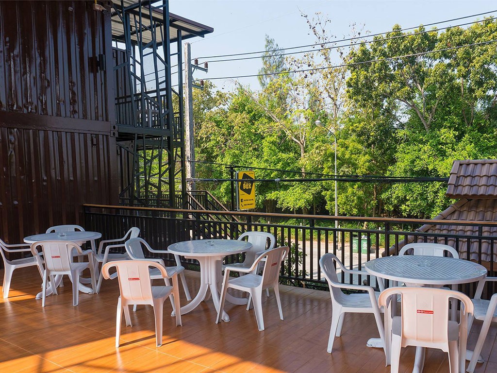 อินน์ บ็อกซ์ ชะอำ