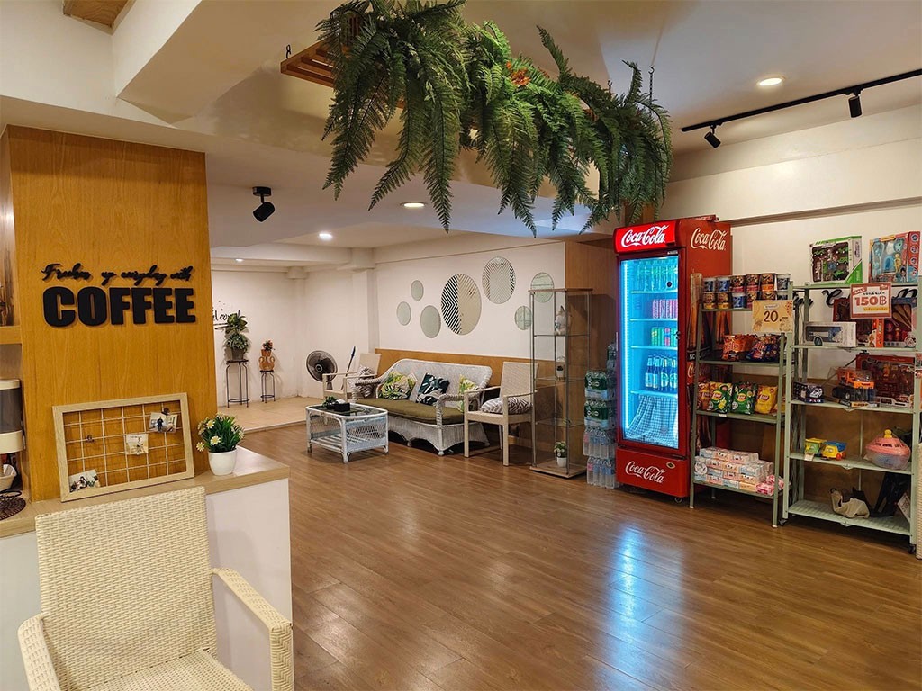 เมจิก เฮ้าส์ โฮสเทล ชะอำ