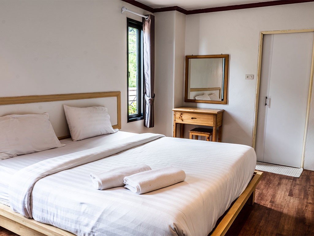 เมจิก เฮ้าส์ โฮสเทล ชะอำ