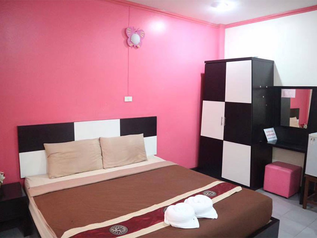 แซม รีสอร์ท