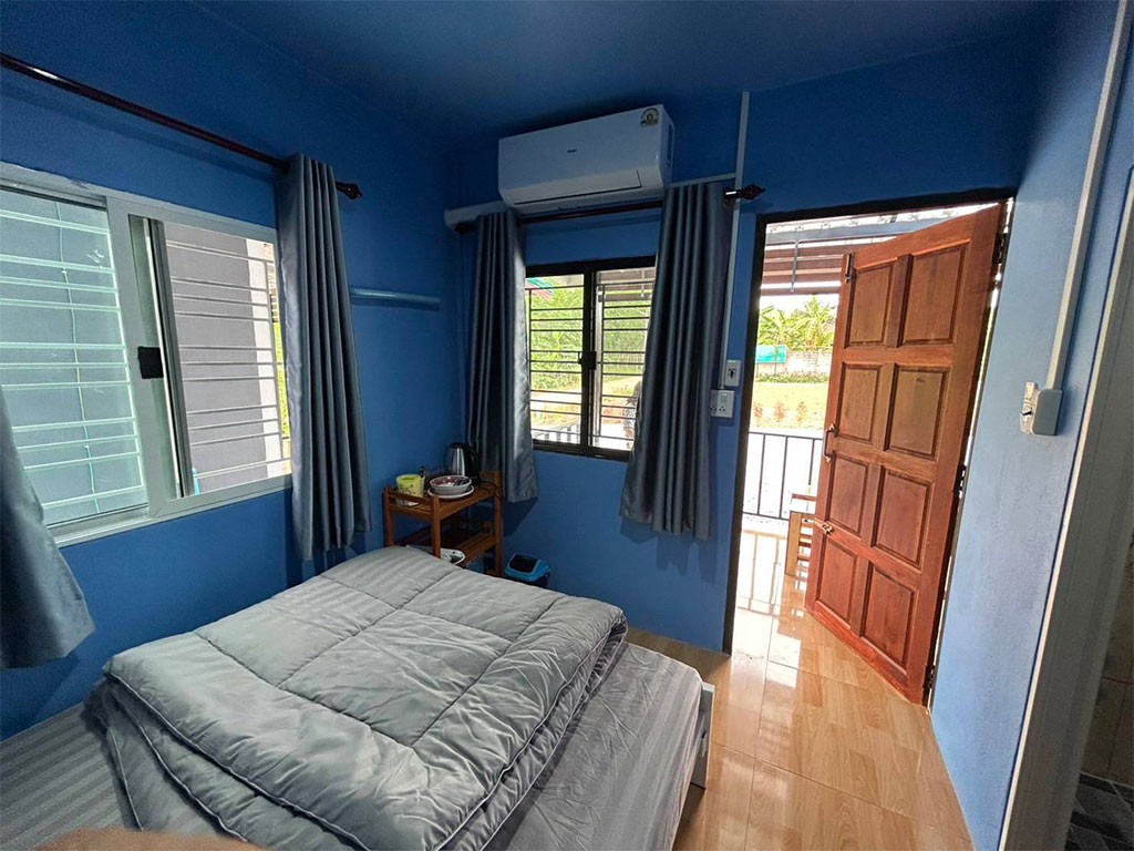 แอท โพนเจริญ ชิค รีสอร์ท