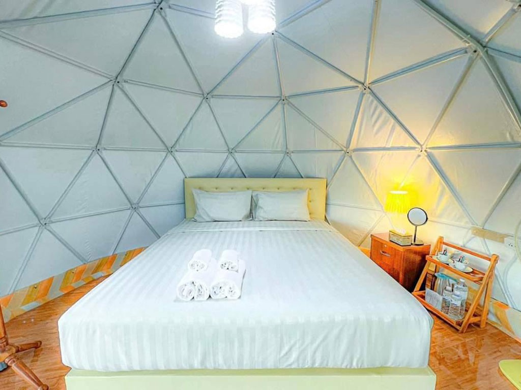 สวนไร่รุ่งอรุณ