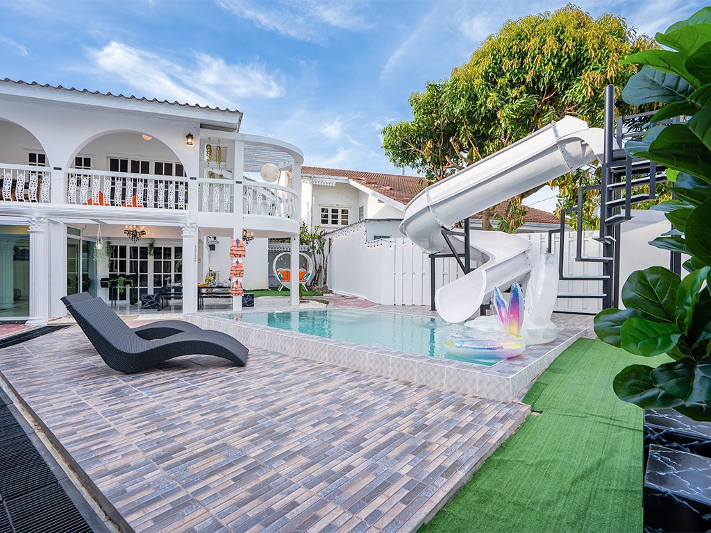 ยัวซีเคร็ด พูลวิลล่า พัทยา