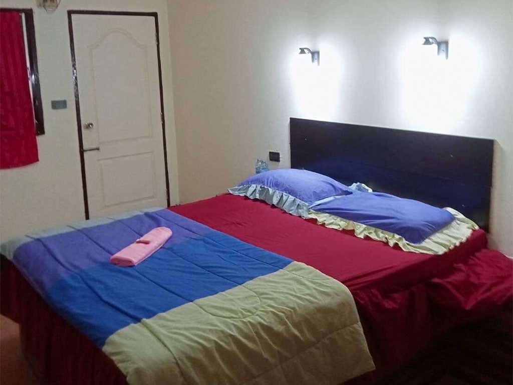 เฟิสท์ แมนชั่น ลำลูกกา คลอง 4