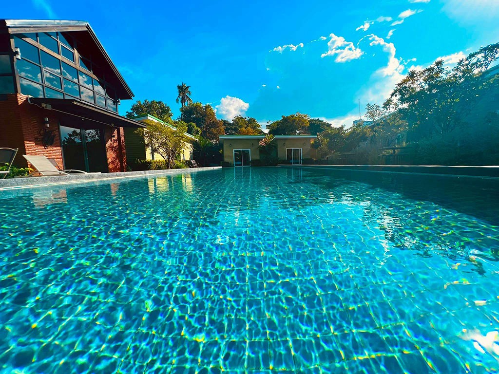 สกาย ฮิป รีสอร์ท