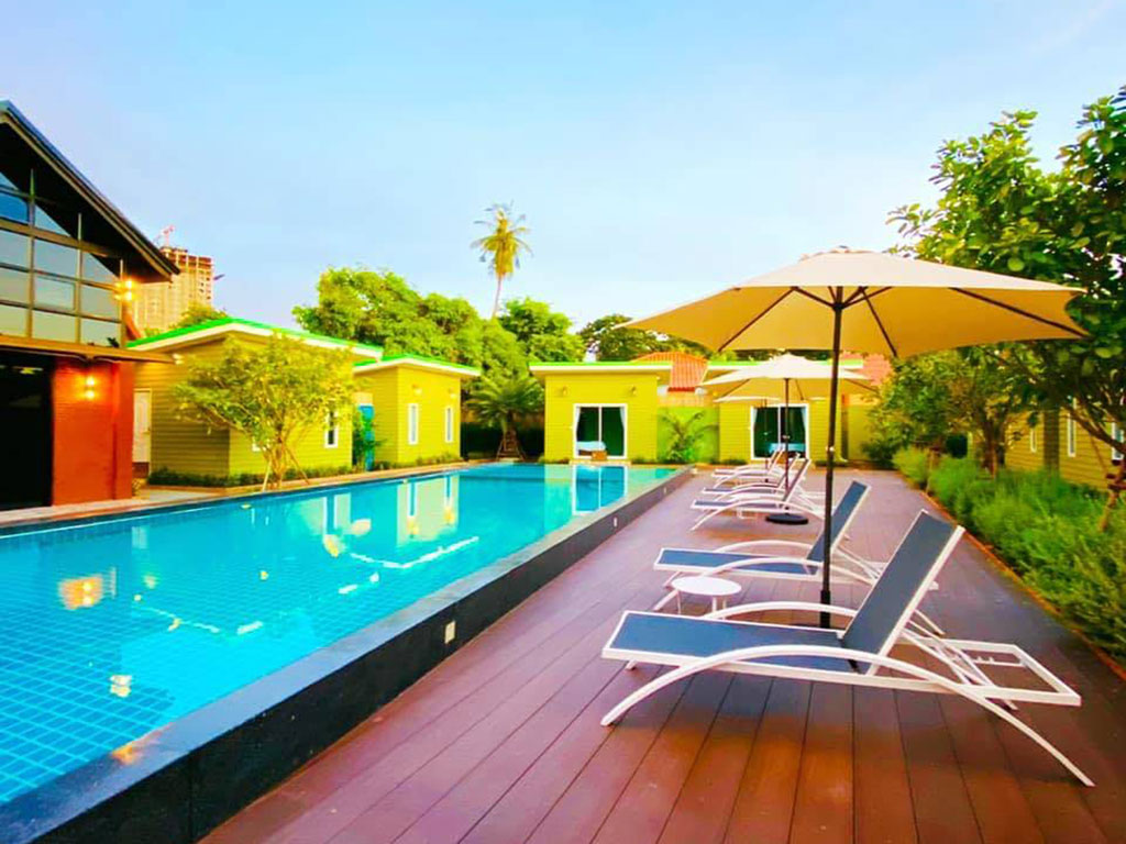 สกาย ฮิป รีสอร์ท