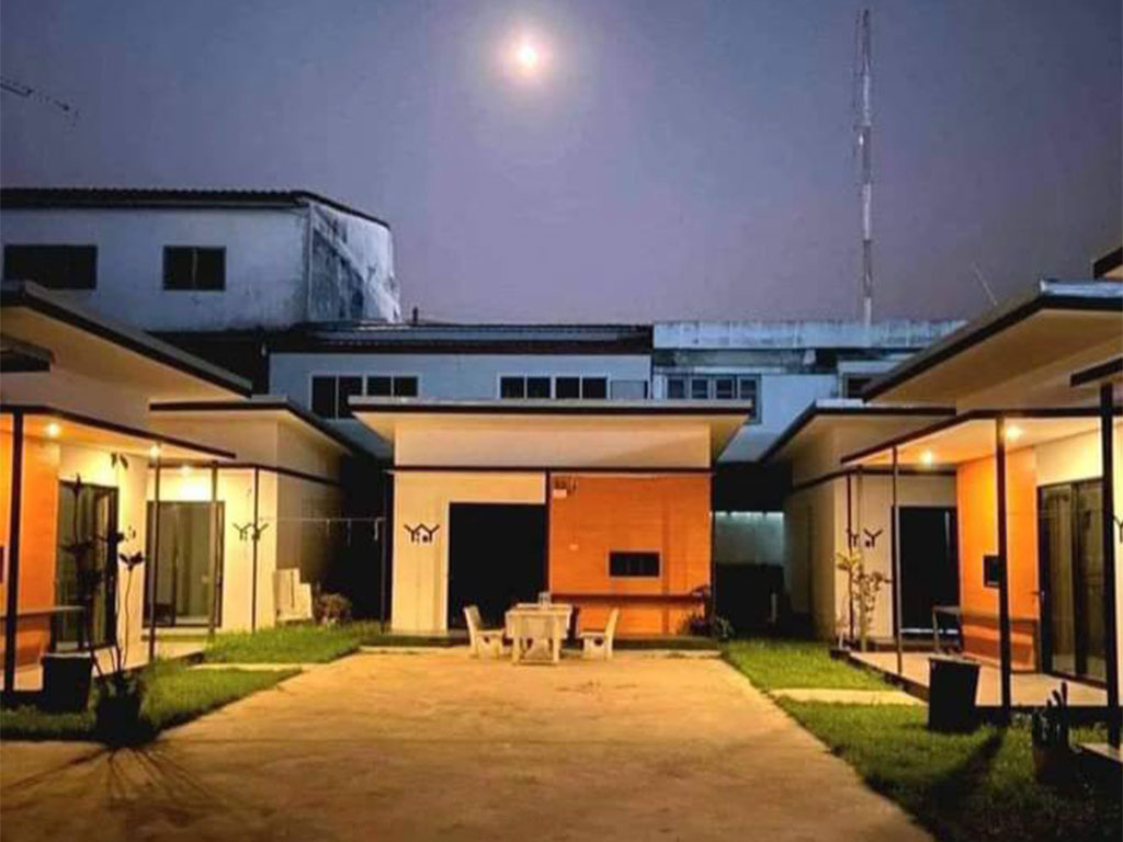 ญาญ่า เฮ้าส์