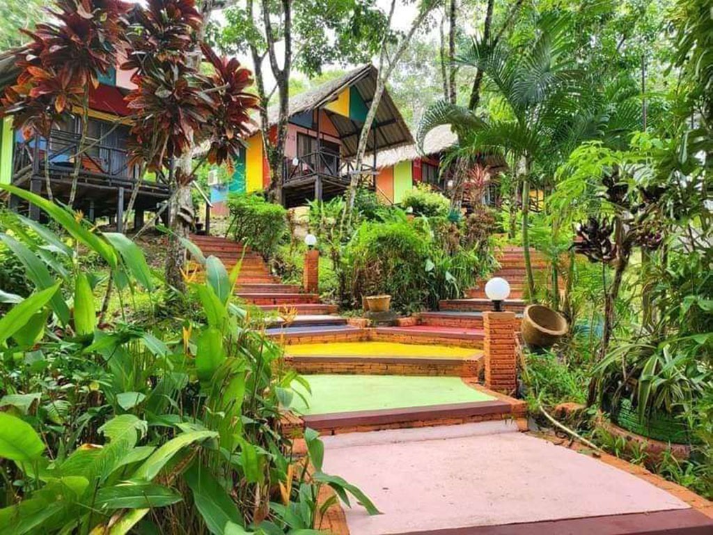 ทรายขาวอินน์ เกาะช้าง