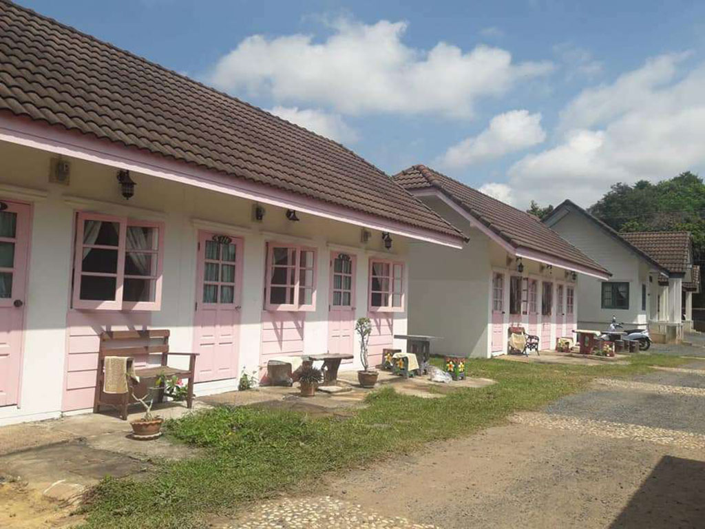 บ้านเคียงน้ำ รีสอร์ท โขงเจียม