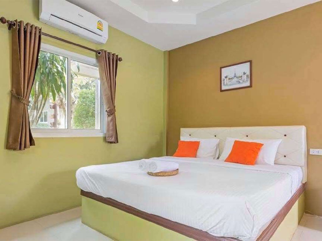 บ้านไร่แสงเดือน รีสอร์ท