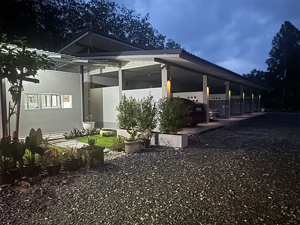 สวนย่า รีสอร์ท ลานสกา