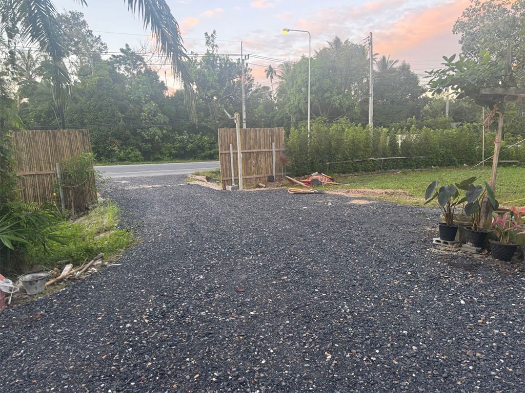 สวนย่า รีสอร์ท ลานสกา