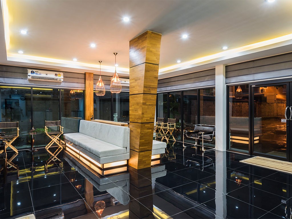 ไนน์ บลู เรสซิเดนซ์