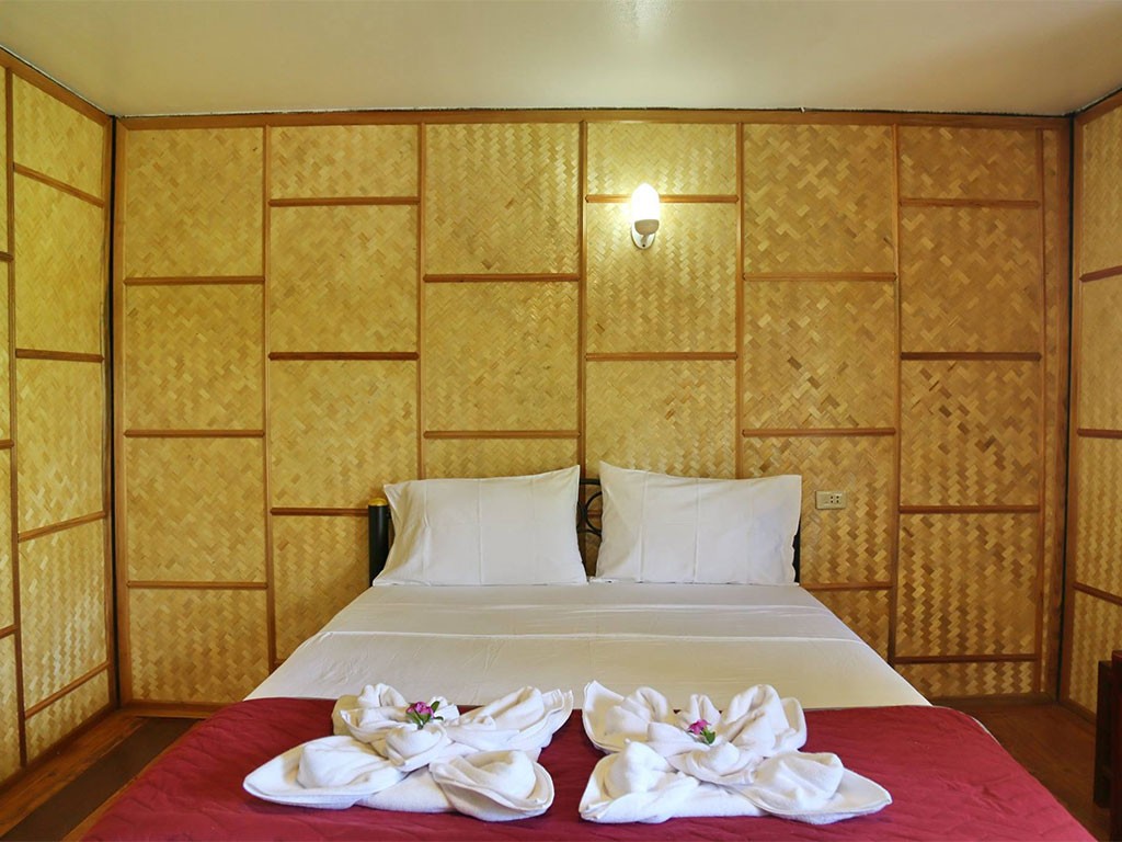 ทีพี ฮัทส์ บังกะโล