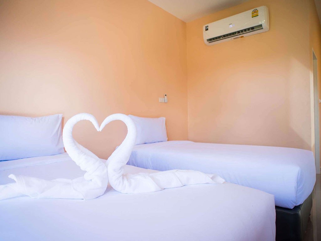 พลอยปุระ รีสอร์ท