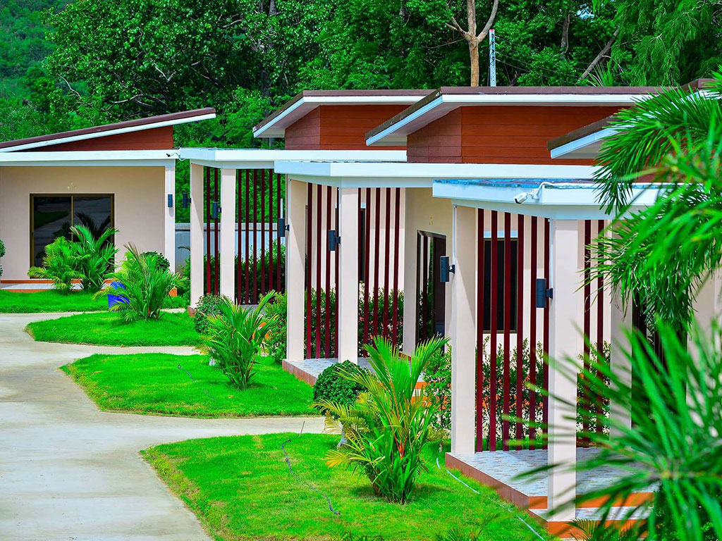 พลอยปุระ รีสอร์ท