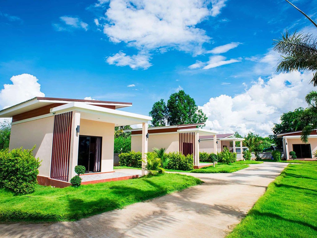 พลอยปุระ รีสอร์ท