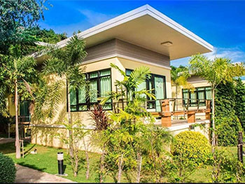 บ้านริมเขาแสมสาร