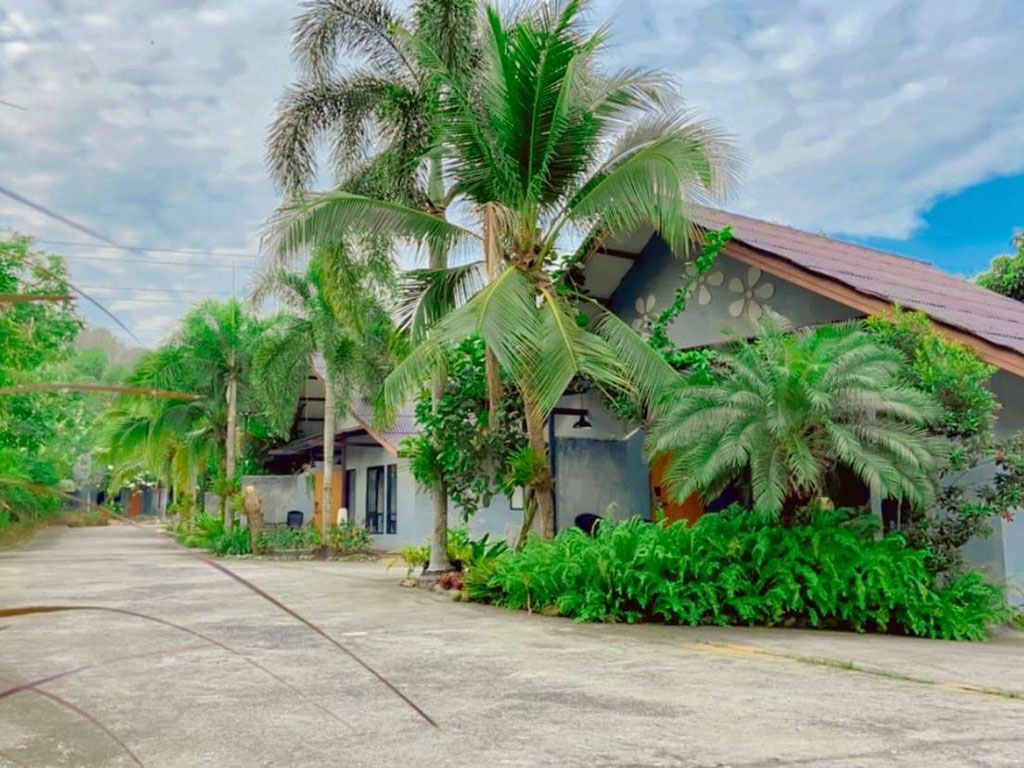 ภูไม้หอม รีสอร์ท นาหม่อม