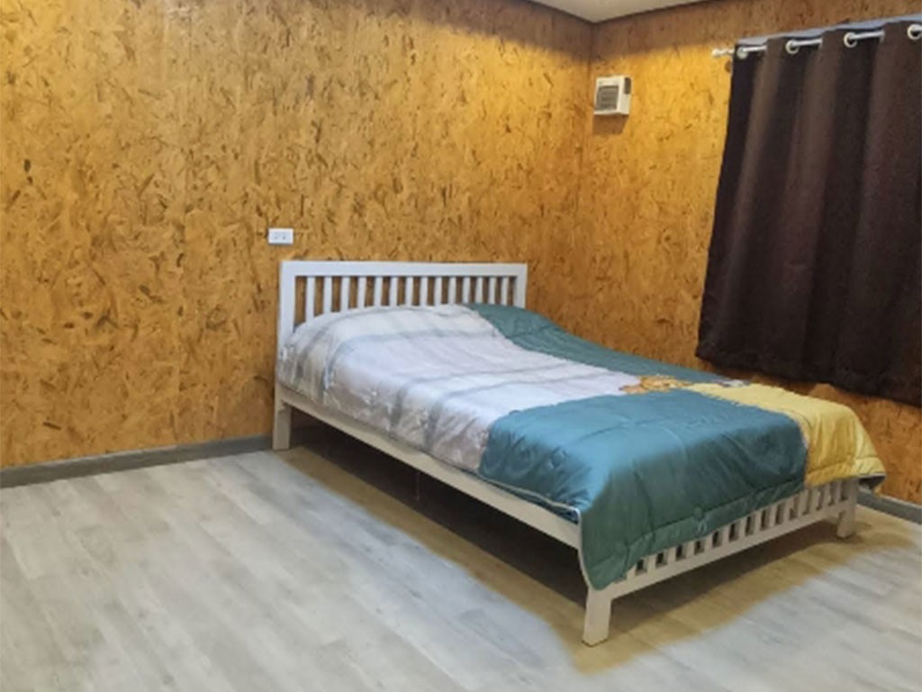 บ้านพักสุรัตน์ริมน้ำ เขาใหญ่