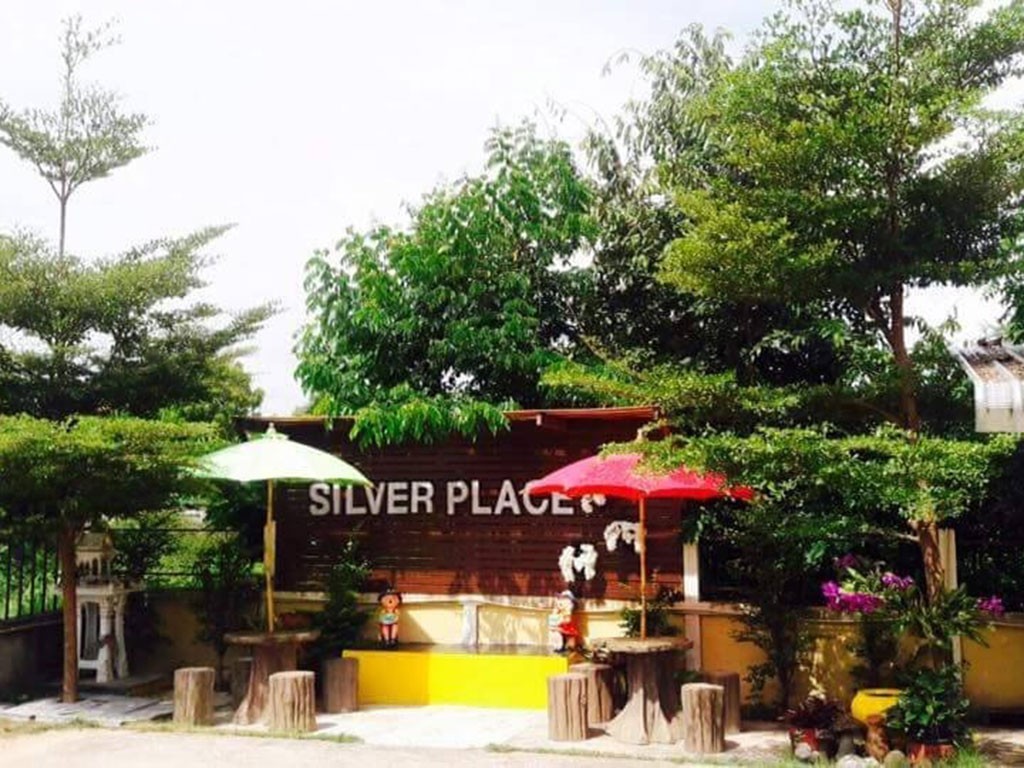 ซิลเวอร์ เพลส เถิน