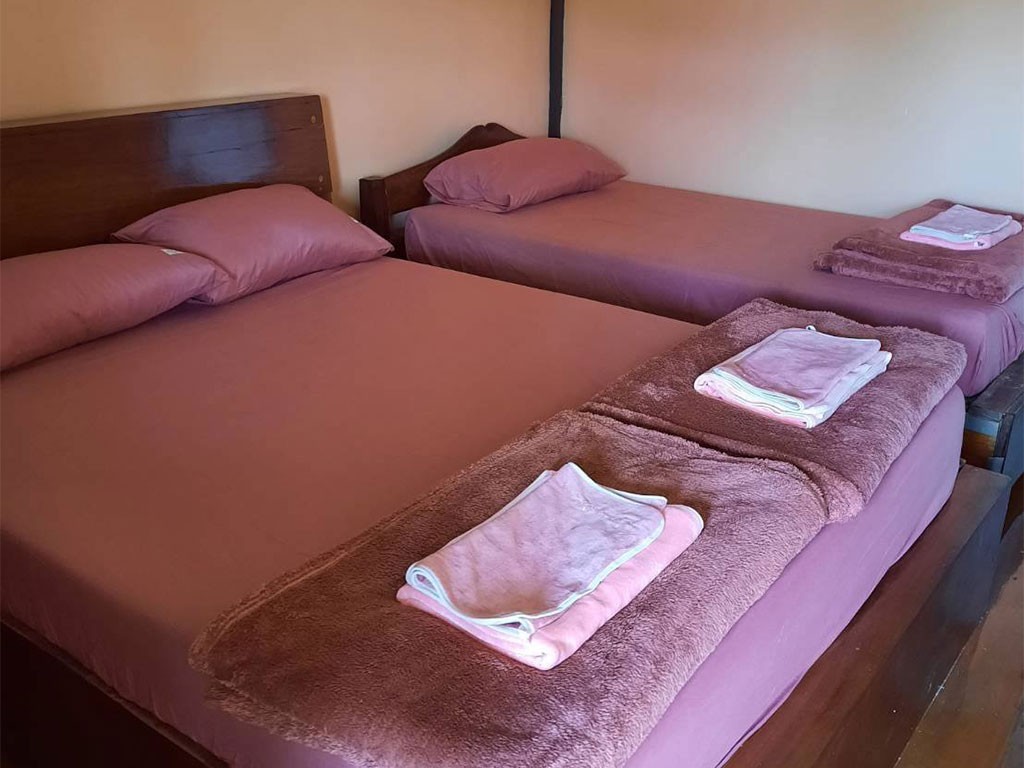 พัชรา รีสอร์ท ริมทุ่ง