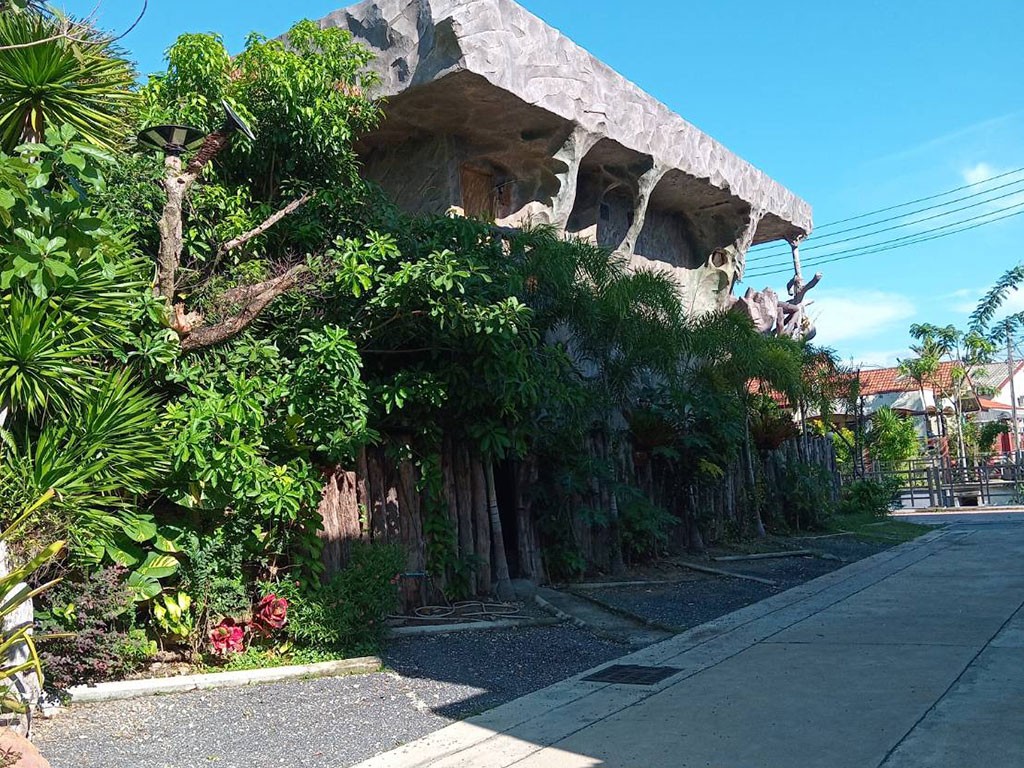 บ้านถ้ำ รีสอร์ท ยะลา