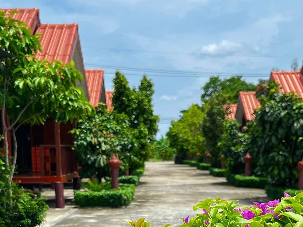 จันทรา รีสอร์ท ลาดหลุมแก้ว