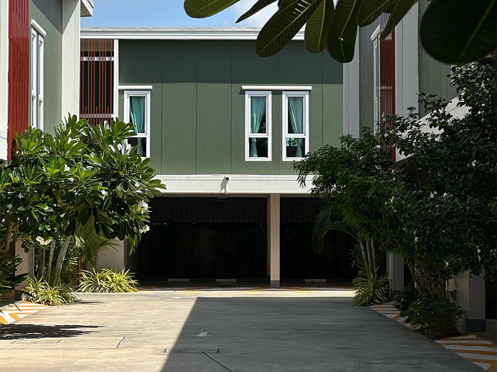 เอเท็น รีสอร์ท