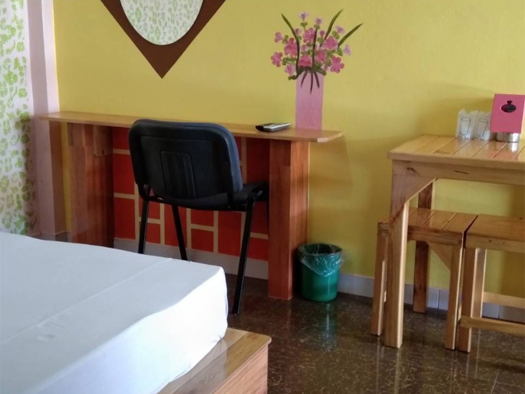 อุ่นรัก แปดริ้ว