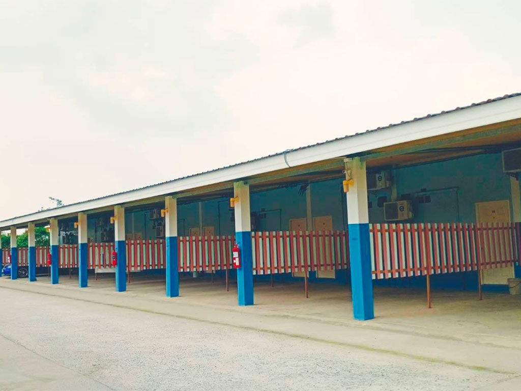 อุ่นรัก แปดริ้ว