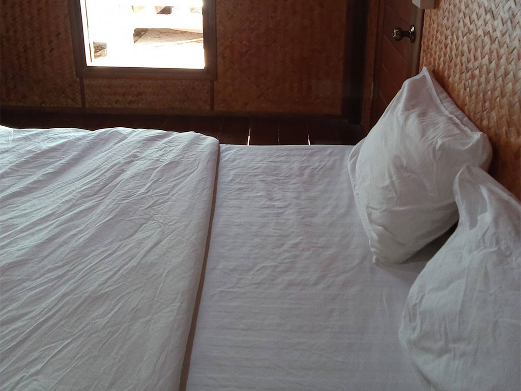 บ้านไร่ โฮมสเตย์ บางแสน