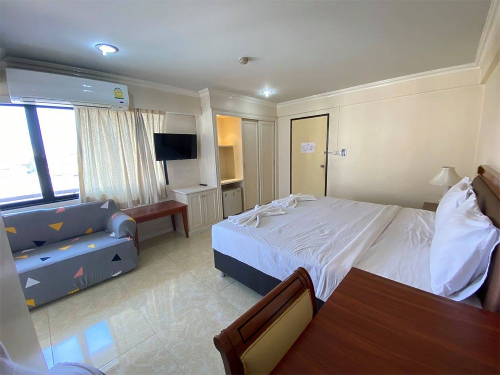 จัมโบเทล