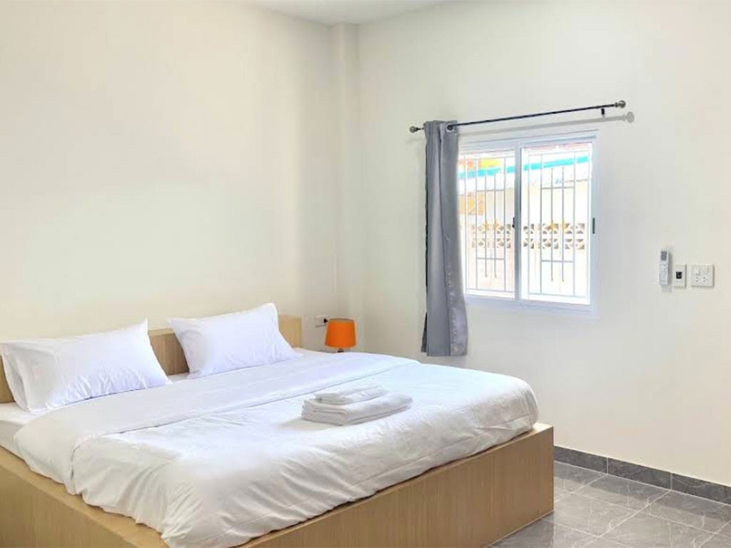 รูม แบล็ค เฮ้าส์