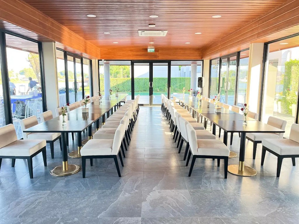 เรนทรีบูทีค